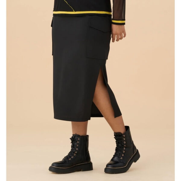 Jupe droite noire fendue grande taille An Vito – poches oversize et taille élastique