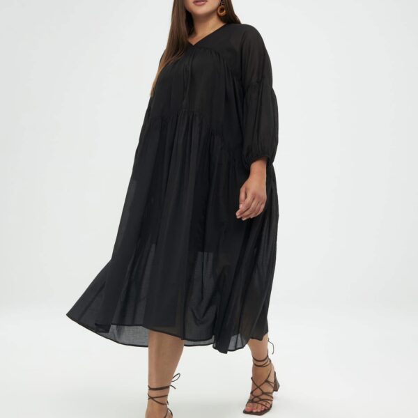 Robe longue noire fluide grande taille Mat Fashion – coupe ample et manches bouffantes