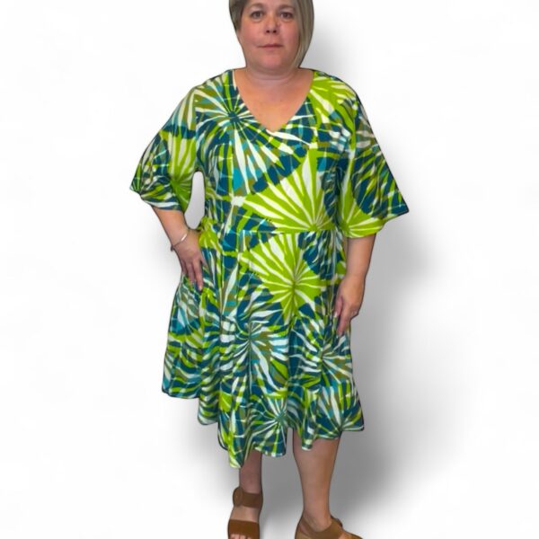 Robe tunique tropicale verte grande taille Agathe et Louise